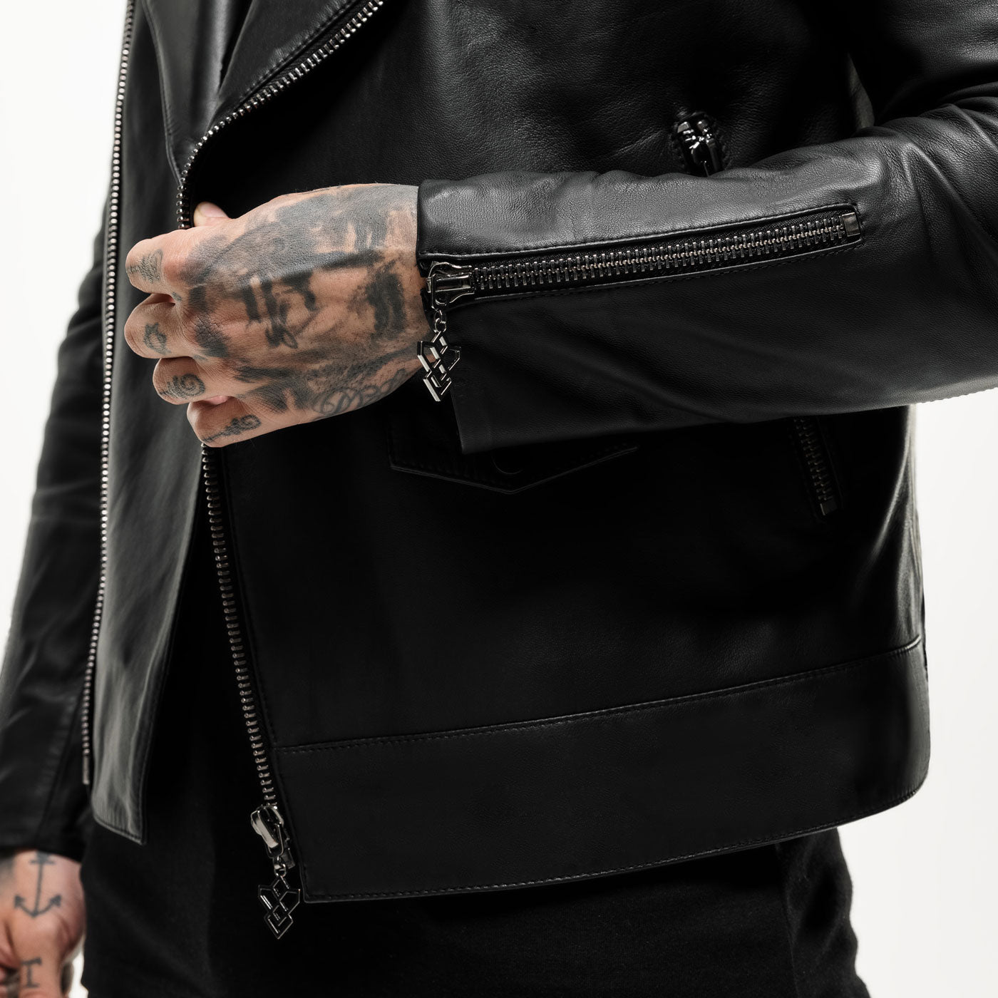 Veste en cuir à motif noir